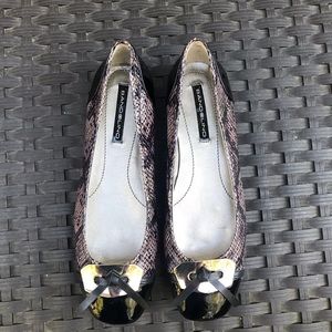 Bandolino Snake Print & Black Patent Faux Leather Ballet Flats | Size 8